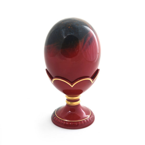 Egg on Stand
