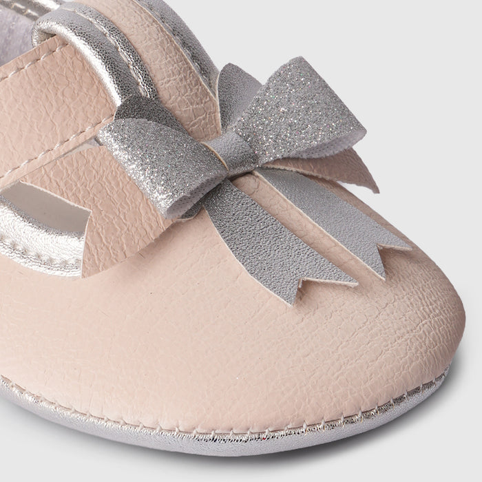 Girls Bow Detail Infant Cream Booties with Elegant Everyday Style