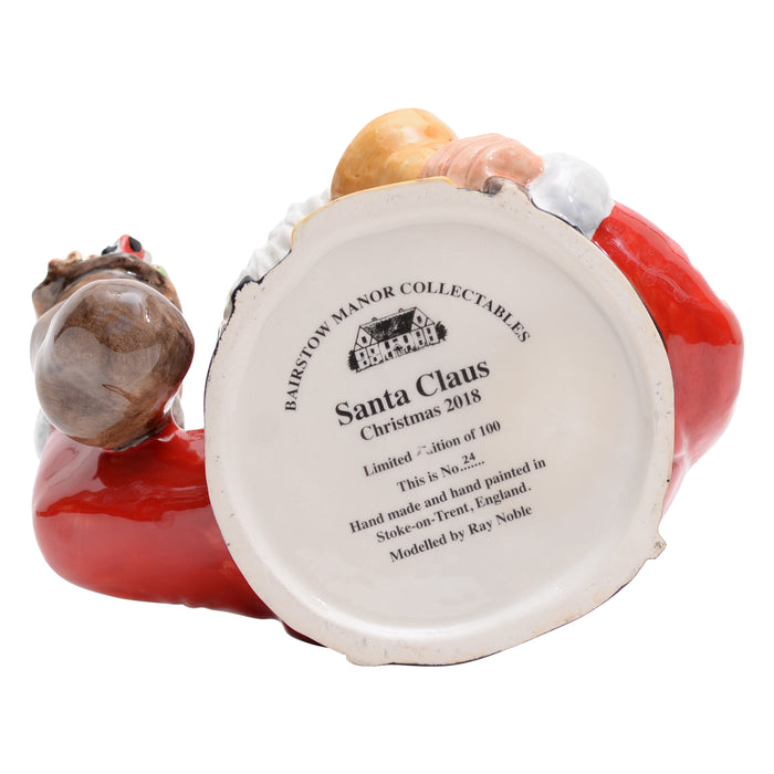 Jug, santa claus large zize made in england in a limited edition of 100
''bairstow manor collectables''