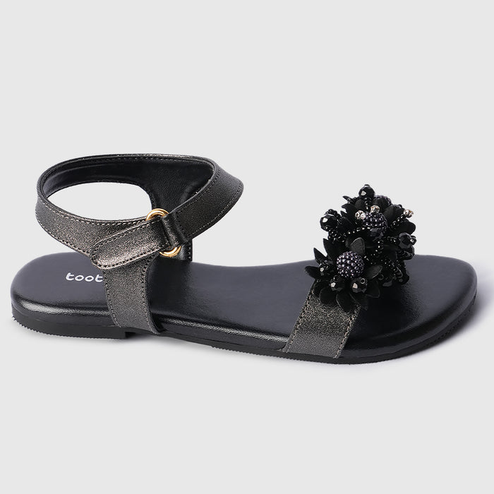 Kids Black Floral Strap Girls Sandals with Flexible Sole & Adjustable Fit for Easy Wear