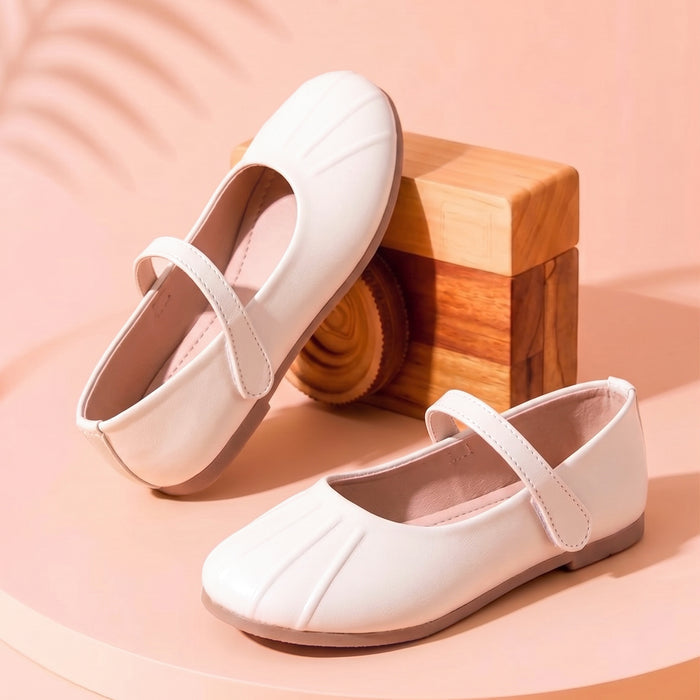 Kids Girls Ballerinas in White with Pleated Toe, Mary Jane Strap & Flat Comfortable Sole