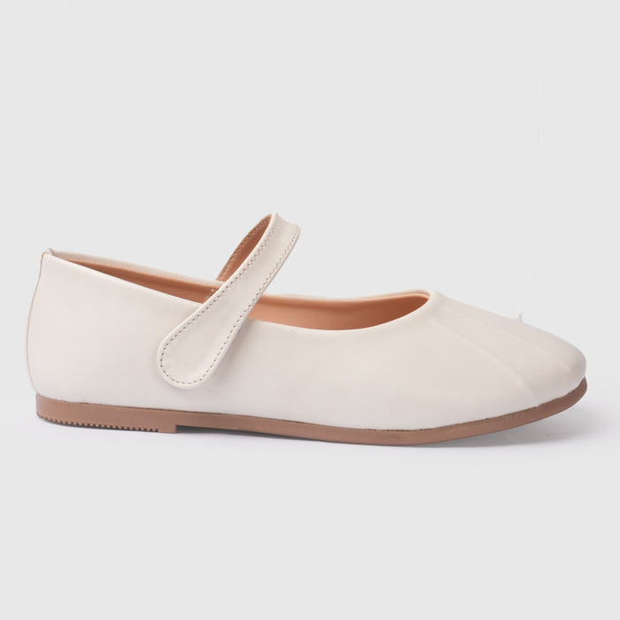 Kids Girls Ballerinas in White with Pleated Toe, Mary Jane Strap & Flat Comfortable Sole