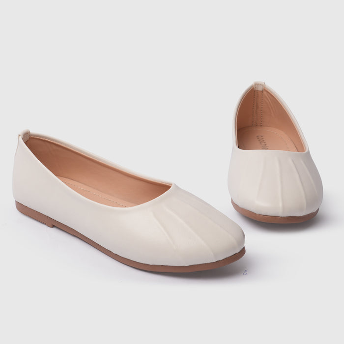 Kids Girls Ballerinas in White with Pleated Toe, Soft Insole & Low Flat Comfort Sole