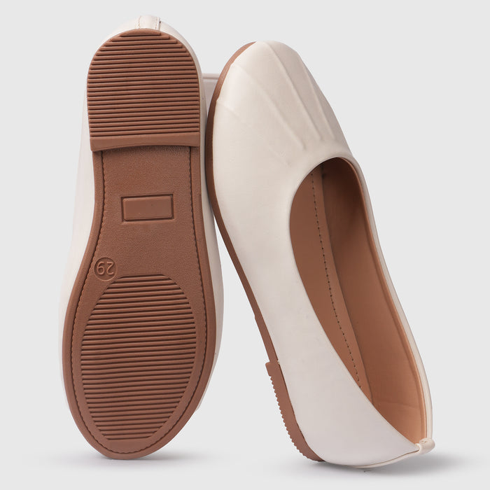 Kids Girls Ballerinas in White with Pleated Toe, Soft Insole & Low Flat Comfort Sole