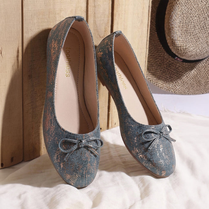 Kids Girls Blue Textured Ballerina Flats with Bow Detail & Flexible TPR Comfort Sole