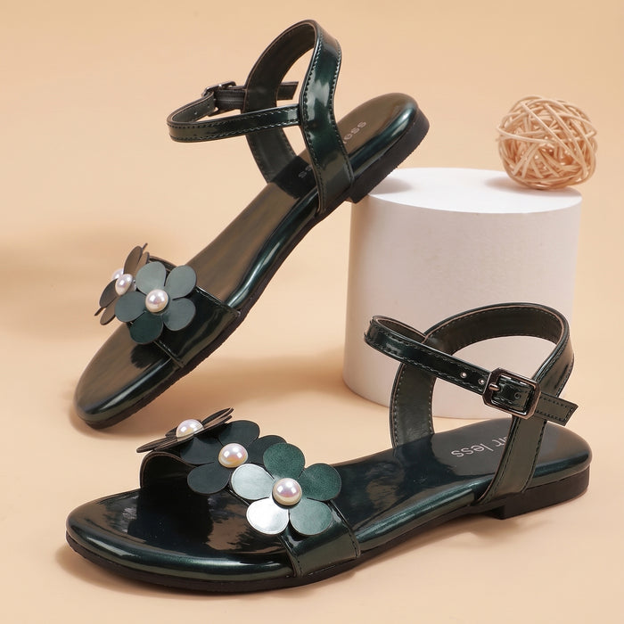 Kids Girls Sandals in Green with Floral Embellishment, Buckle Strap & Cushioned Footbed"