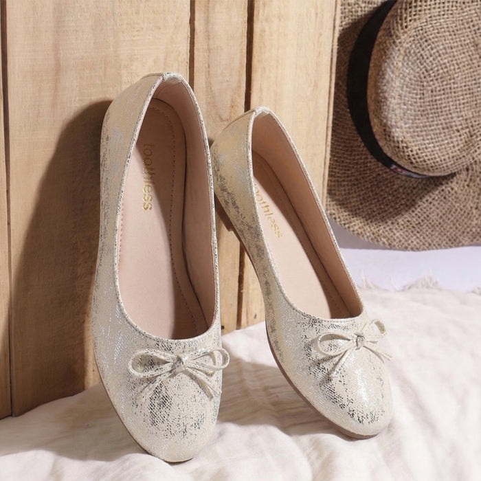 Kids Girls Off-White Textured Ballerina Flats with Bow Detail & Flexible TPR Comfort Sole