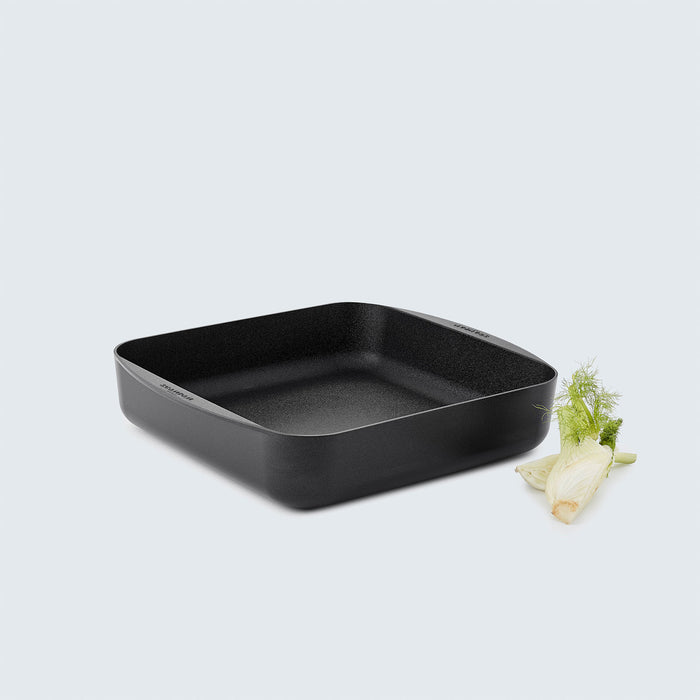 TechnIQ 28 x 28cm/4.7L Square Roaster